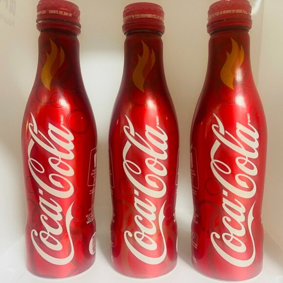 3 Vintage, Coca Cola, Olympics 2010 Vancouver, Tin, Empty, Red Bottles with lids - Picture 1 of 2